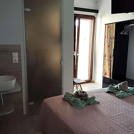 Maria Otel Valsamata