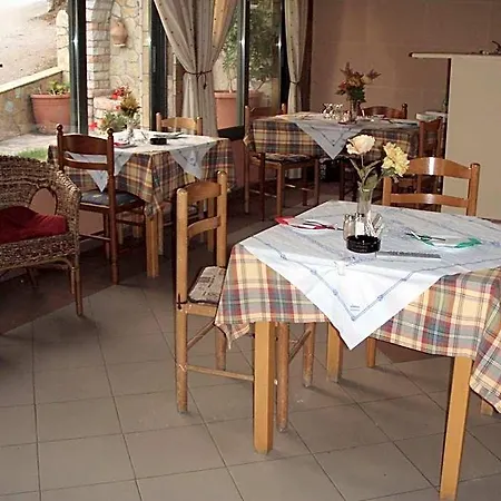 Maria Otel Valsamata